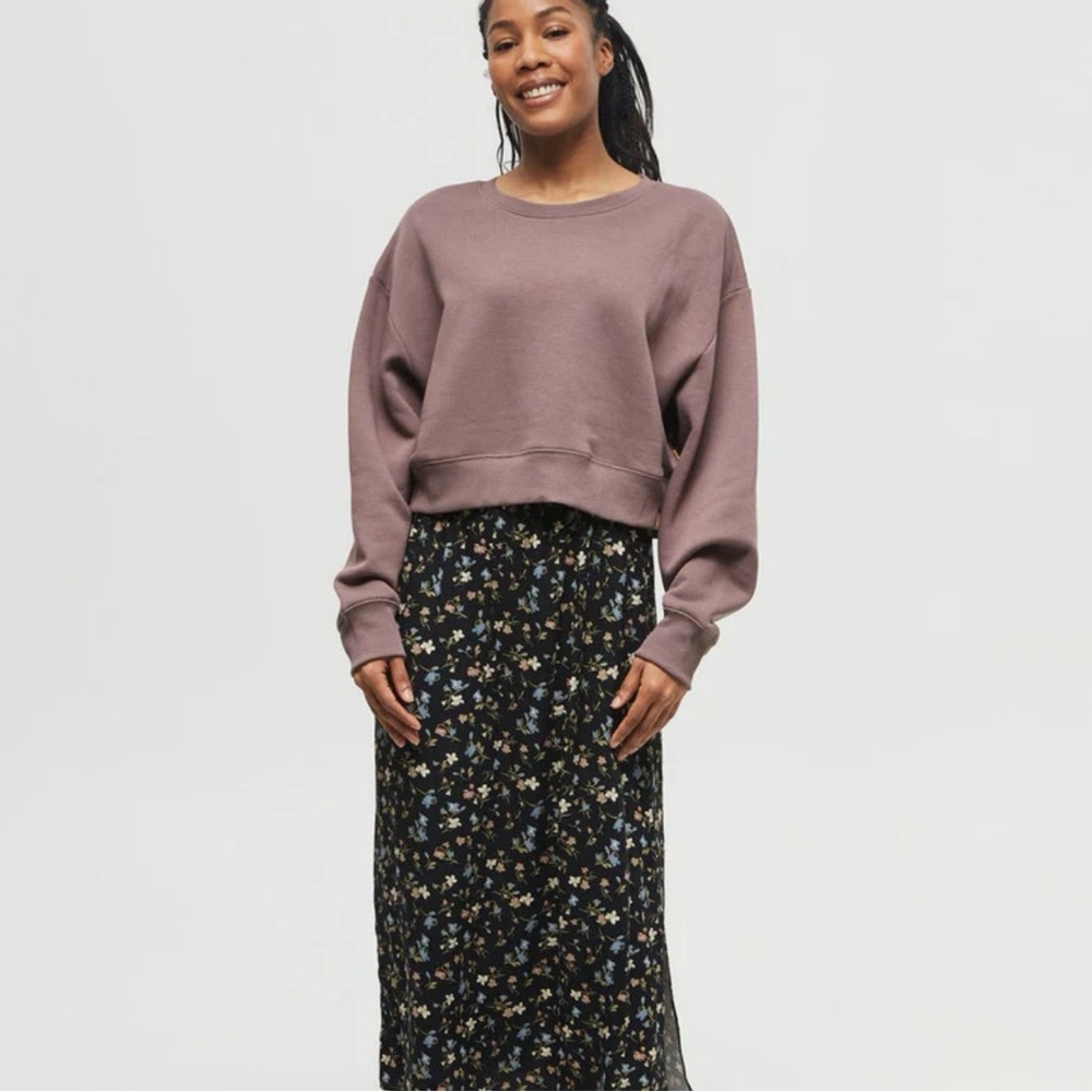 tentree Oversized Cropped Crew in Colour Elkwood